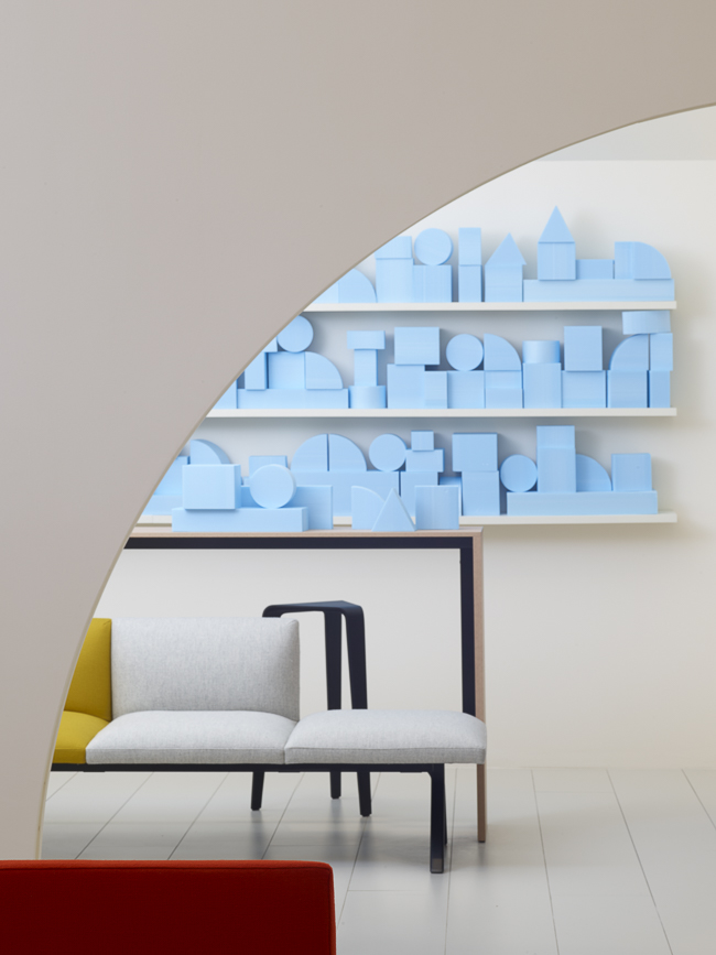 Arper - Salone Booth, ARPER, photograph 5 by Gerhardt Kellermann