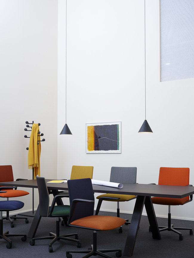 Arper - Salone Booth, ARPER, photograph 15 by Gerhardt Kellermann