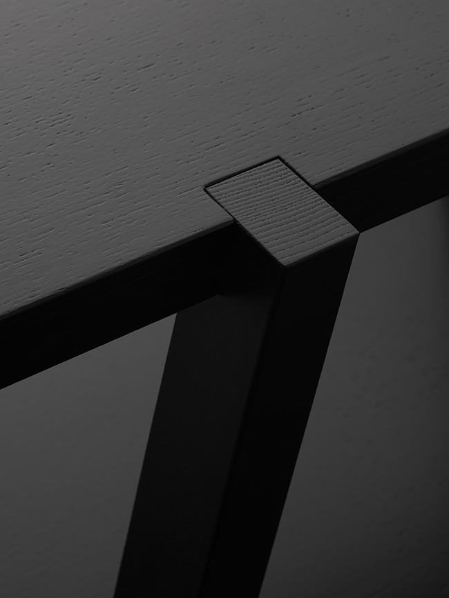 Auerberg - Aeki Black Edition — Aeki - Black Edition, AUERBERG, photograph 4 by Gerhardt Kellermann