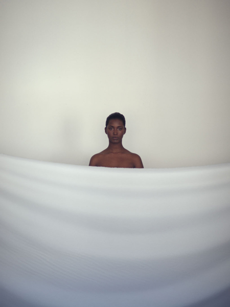 Ayzit Bostan - Absolut Blank, AYZIT BOSTAN, photograph 4 by Gerhardt Kellermann