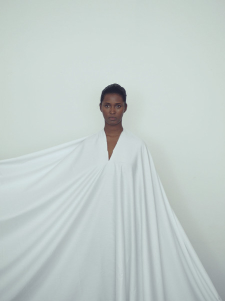 Ayzit Bostan - Absolut Blank, AYZIT BOSTAN, photograph 19 by Gerhardt Kellermann