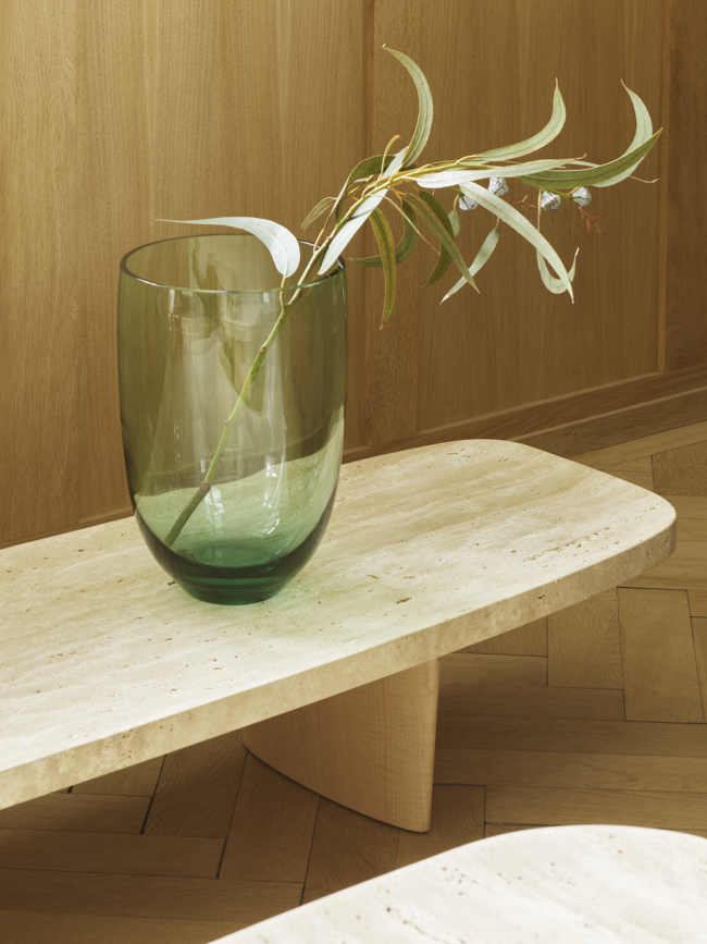 Classicon - Catalogue, CLASSICON, photograph 3 by Gerhardt Kellermann
