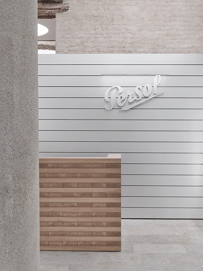 David Chipperfield Architects - Persol Store, DAVID CHIPPERFIELD ARCHITECTS, photograph 4 by Gerhardt Kellermann