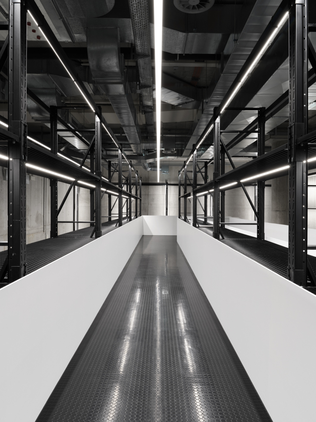 Die Neue Sammlung - X-D-E-P-O-T, DIE NEUE SAMMLUNG, photograph 18 by Gerhardt Kellermann