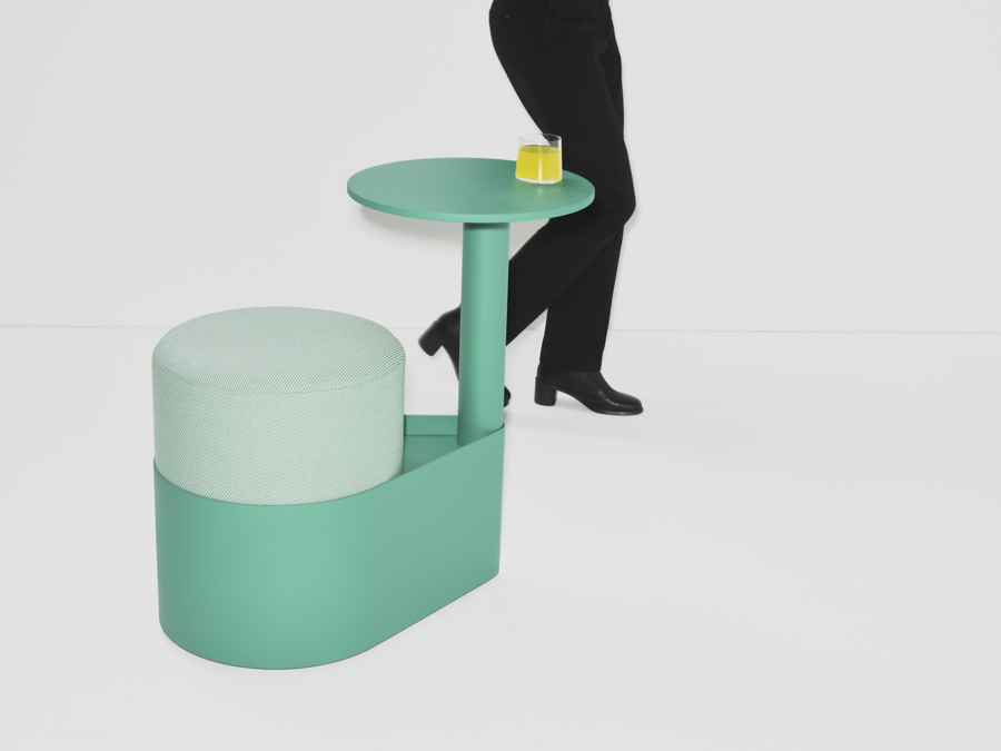 Gumpo - Pony — Gumpo Normcore Collection - Pony by RELVAOKELLERMANN, GUMPO, photograph 27 by Gerhardt Kellermann