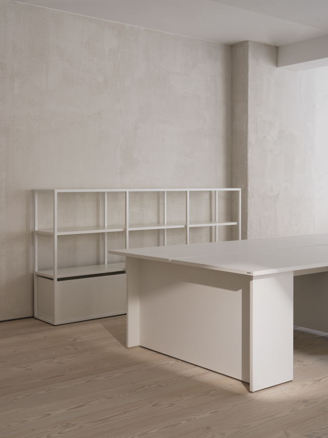 Gumpo - Workbench — Gumpo Normcore Collection - Workbench by RELVAOKELLERMANN, GUMPO, photograph 10 by Gerhardt Kellermann