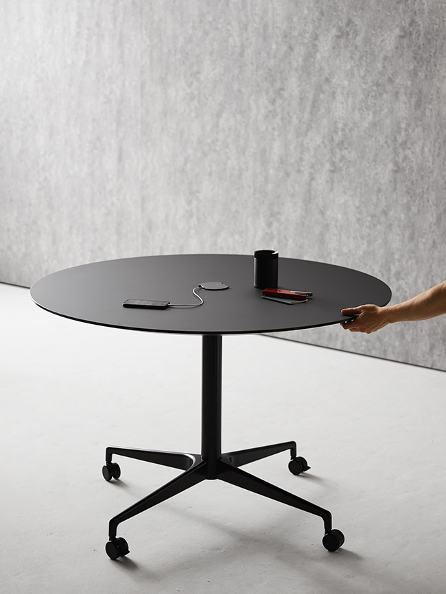Herman Miller - Civic, HERMAN MILLER, photograph 1 by Gerhardt Kellermann