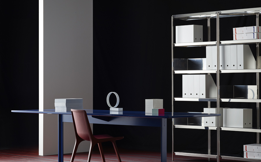 Icon Design Magazine - Night Office, ICON DESIGN MAGAZINE, photograph 1 by Gerhardt Kellermann
