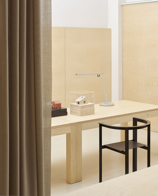 Icon Design Magazine - David Chipperfield Studio, ICON DESIGN MAGAZINE, photograph 5 by Gerhardt Kellermann