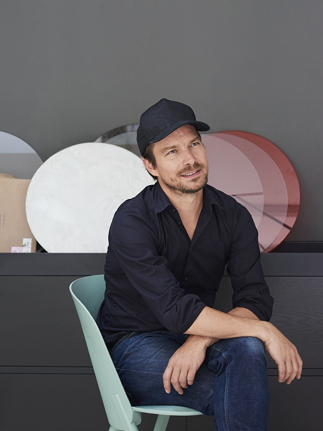 Icon Design - Stefan Diez, ICON DESIGN, photograph 2 by Gerhardt Kellermann