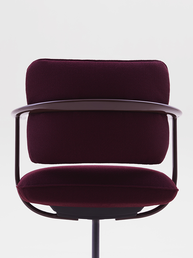 Kettal - U-Type — U-Type by Barber Osgerby, KETTAL, photograph 8 by Gerhardt Kellermann