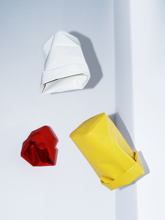 L&Z - Roll-Up Bin — Roll-Up Bin by Michel Charlot produced by L&Z, L&Z, photograph 2 by Gerhardt Kellermann