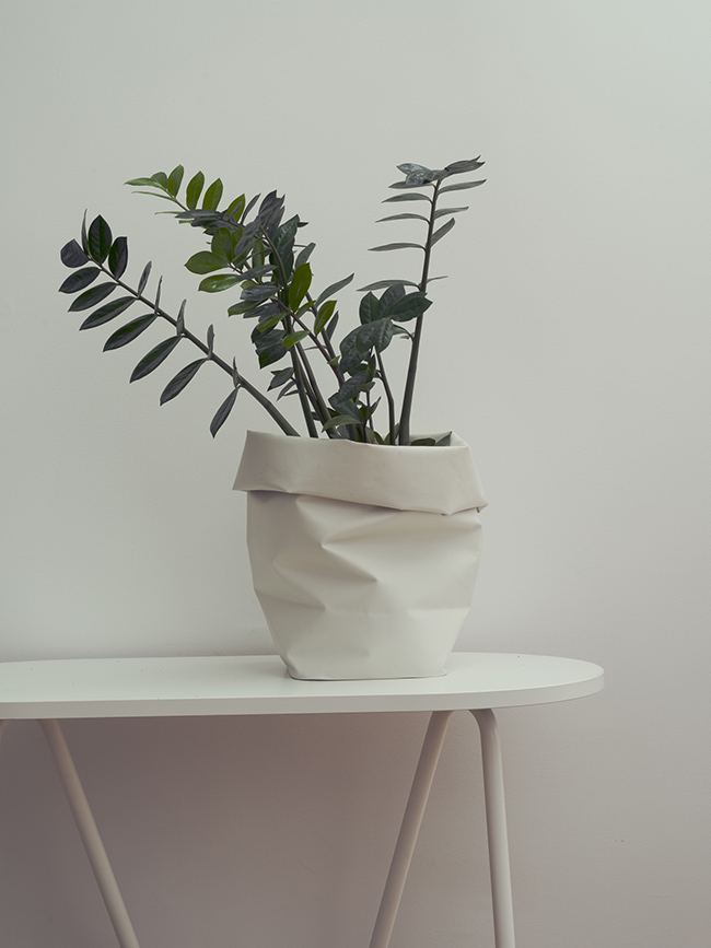 L&Z - Roll-Up Bin — Roll-Up Bin by Michel Charlot produced by L&Z, L&Z, photograph 8 by Gerhardt Kellermann