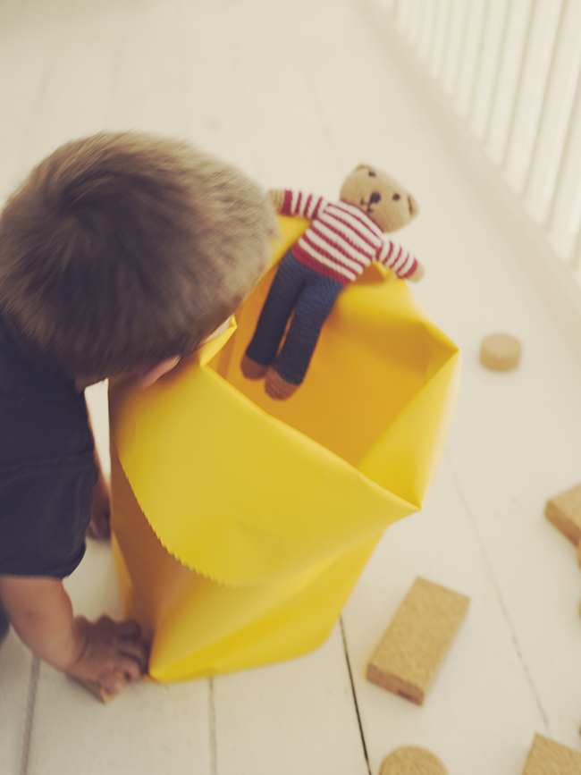 L&Z - Roll-Up Bin — Roll-Up Bin by Michel Charlot produced by L&Z, L&Z, photograph 14 by Gerhardt Kellermann