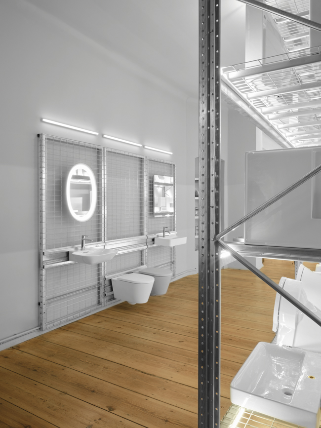 Laufen Bathrooms - Laufen Space, LAUFEN BATHROOMS, photograph 10 by Gerhardt Kellermann