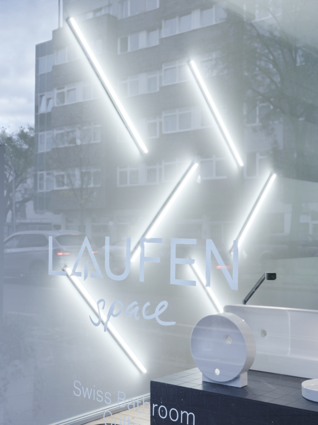 Laufen Bathrooms - Laufen Space, LAUFEN BATHROOMS, photograph 14 by Gerhardt Kellermann