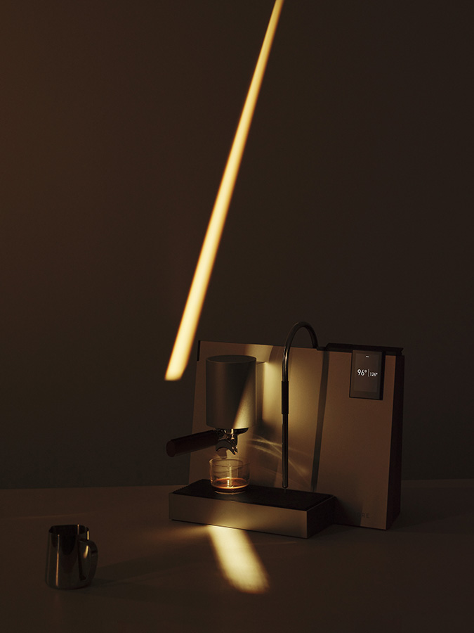 Ligre - Campaign — Ligre Youn and Siji by Relvaokellermann, LIGRE, photograph 5 by Gerhardt Kellermann