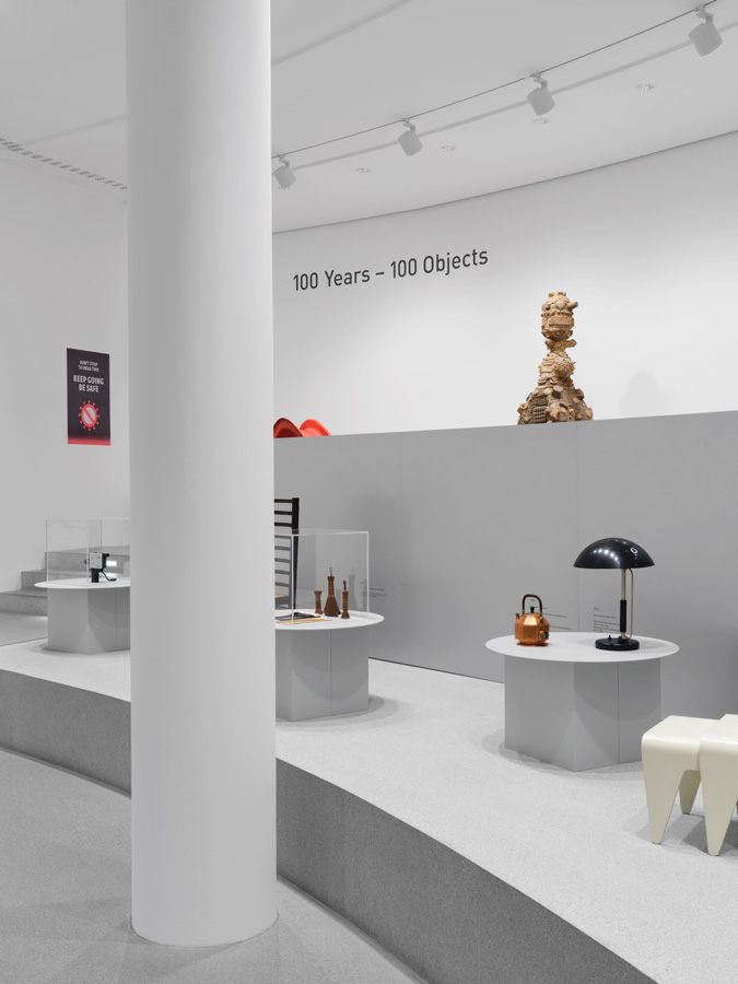 Neue Sammlung - 100 Years 100 Objects, NEUE SAMMLUNG, photograph 2 by Gerhardt Kellermann