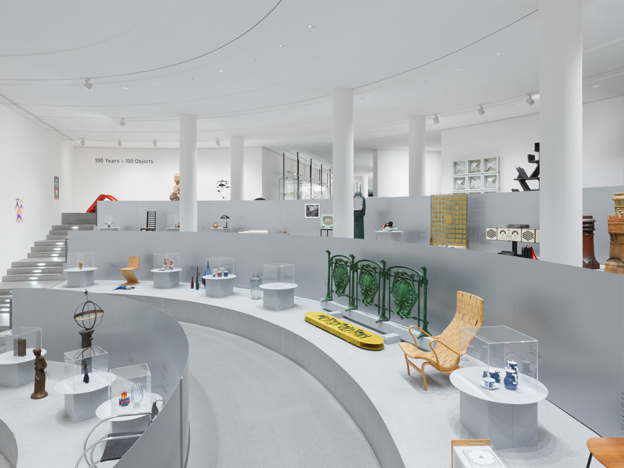 Neue Sammlung - 100 Years 100 Objects, NEUE SAMMLUNG, photograph 12 by Gerhardt Kellermann