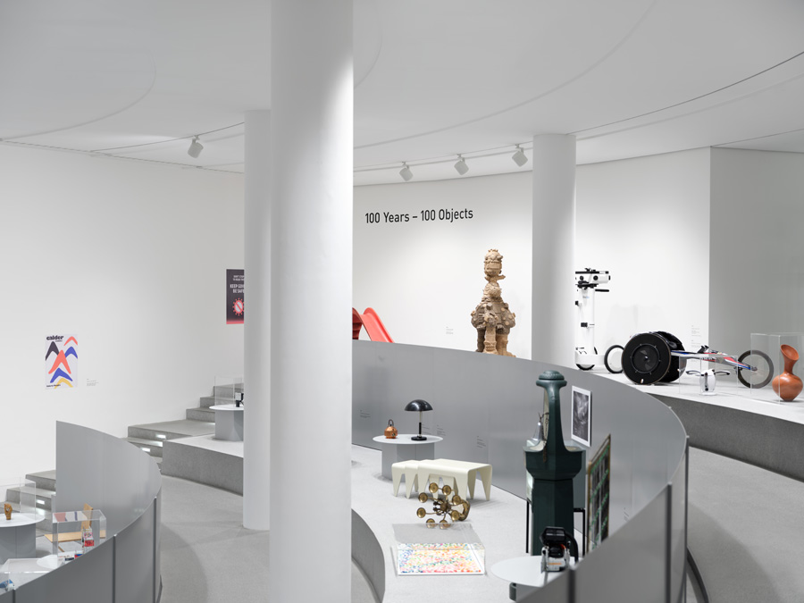 Neue Sammlung - 100 Years 100 Objects, NEUE SAMMLUNG, photograph 15 by Gerhardt Kellermann