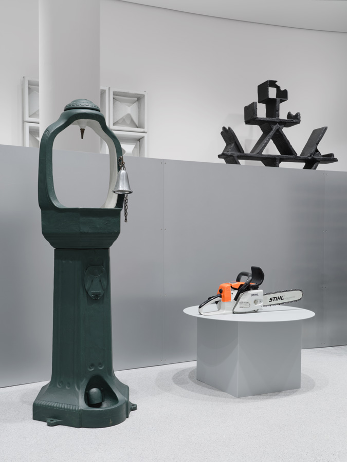 Neue Sammlung - 100 Years 100 Objects, NEUE SAMMLUNG, photograph 35 by Gerhardt Kellermann