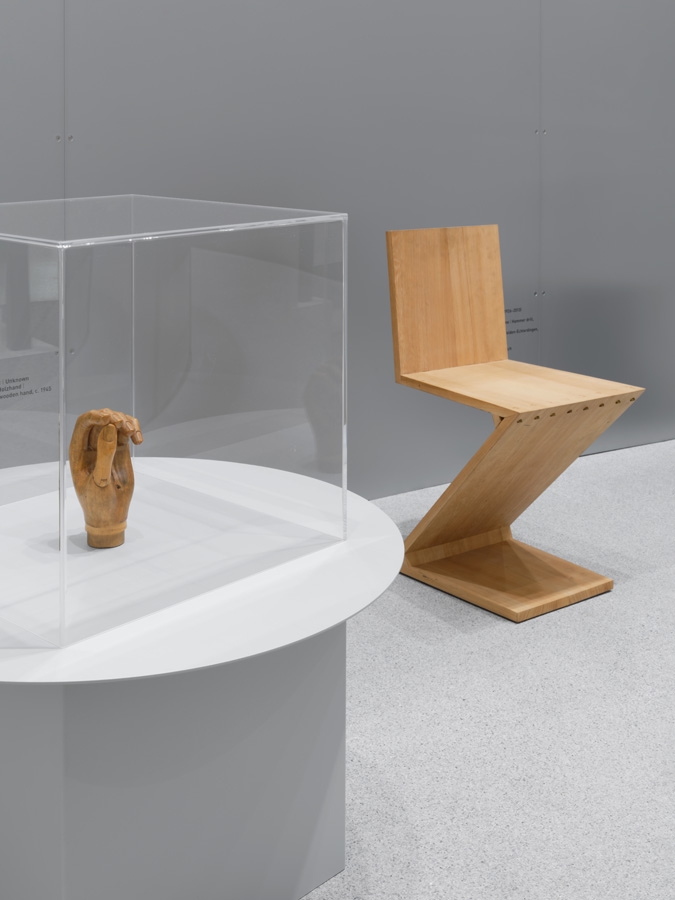 Neue Sammlung - 100 Years 100 Objects, NEUE SAMMLUNG, photograph 36 by Gerhardt Kellermann