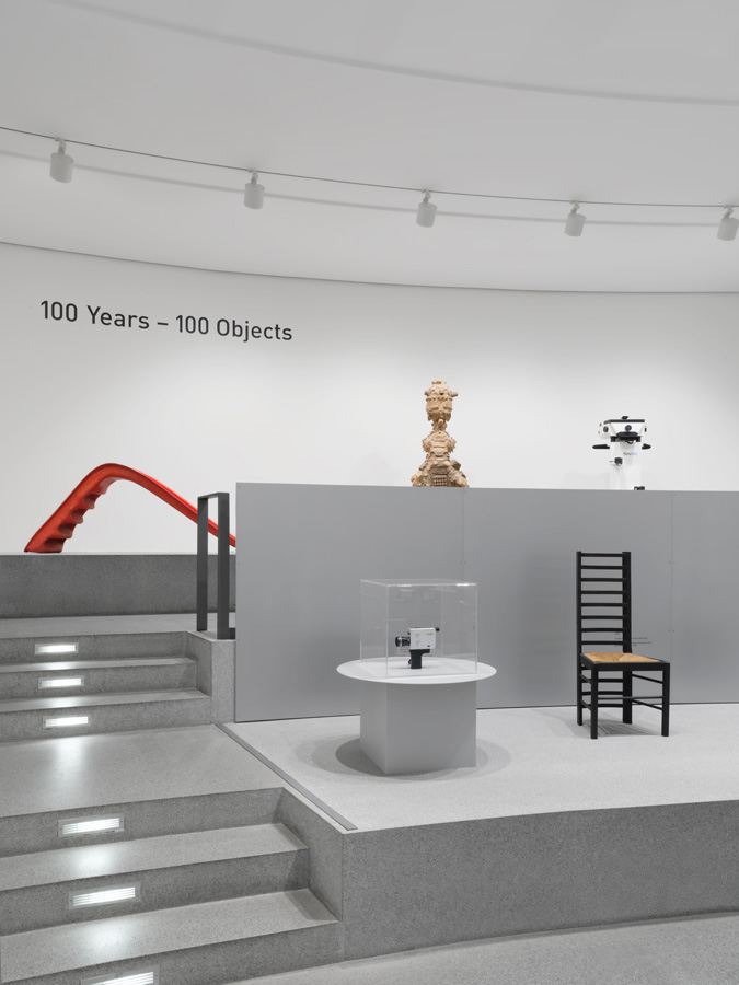 Neue Sammlung - 100 Years 100 Objects, NEUE SAMMLUNG, photograph 39 by Gerhardt Kellermann