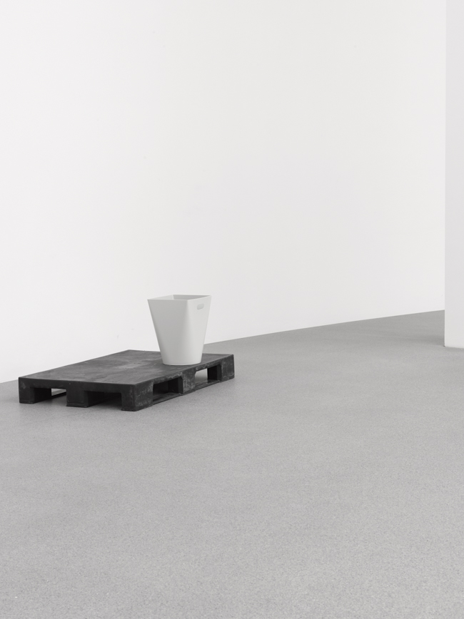 Neue Sammlung - Konstantin Grcic / Chapter Three, NEUE SAMMLUNG, photograph 13 by Gerhardt Kellermann