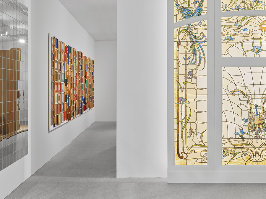 Neue Sammlung - The Color Of Glass, NEUE SAMMLUNG, photograph 13 by Gerhardt Kellermann