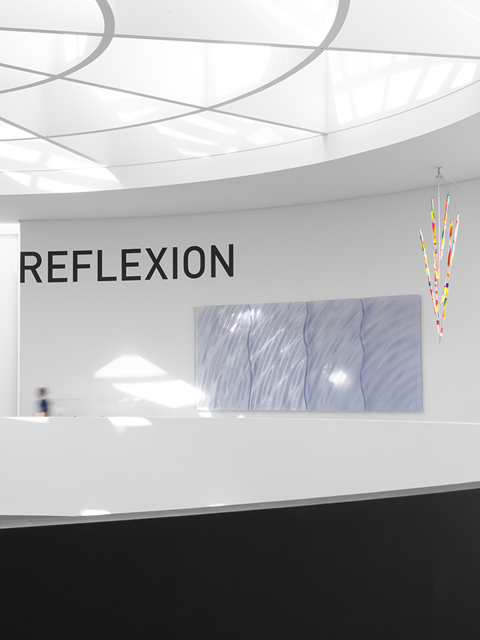 Neue Sammlung - Reflexion, NEUE SAMMLUNG, photograph 4 by Gerhardt Kellermann