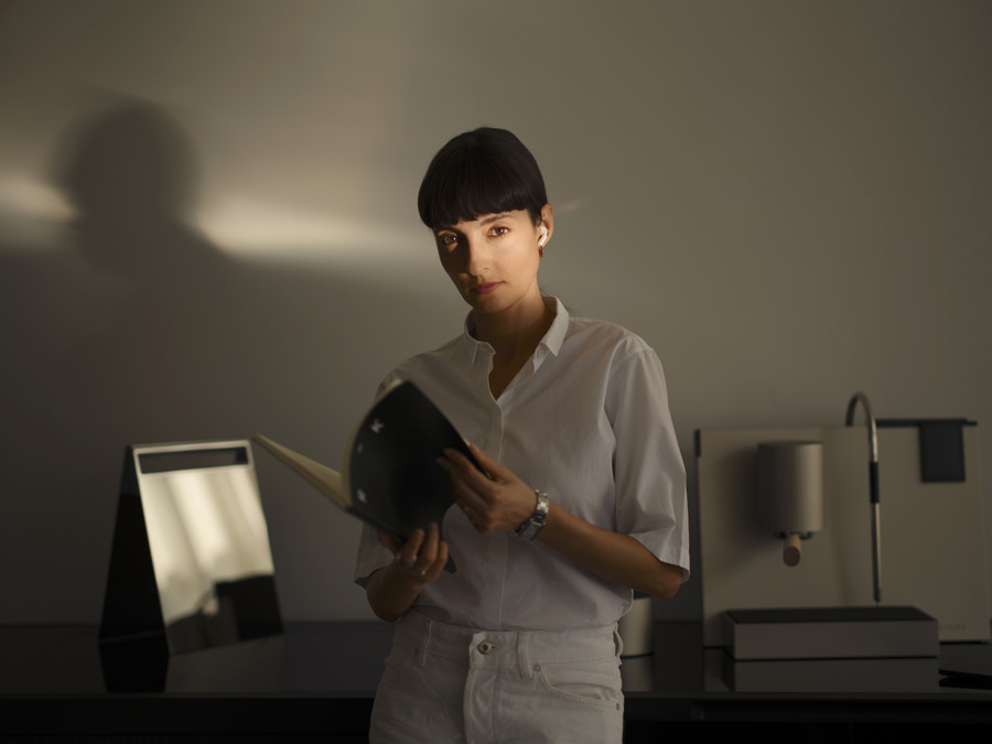 Portrait - Ana Relvão, PORTRAIT, photograph 4 by Gerhardt Kellermann
