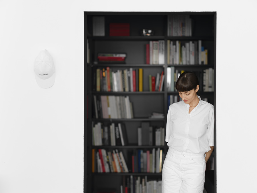 Portrait - Ana Relvão, PORTRAIT, photograph 5 by Gerhardt Kellermann