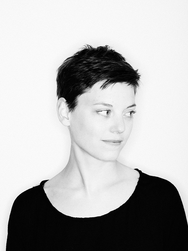 Portrait - Isabel Thoma, PORTRAIT, photograph 1 by Gerhardt Kellermann