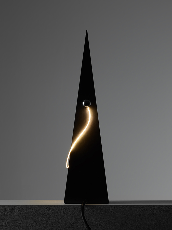 Relvaokellermann - Tangent — Tangent Lamp by Relvaokellermann, RELVAOKELLERMANN, photograph 3 by Gerhardt Kellermann