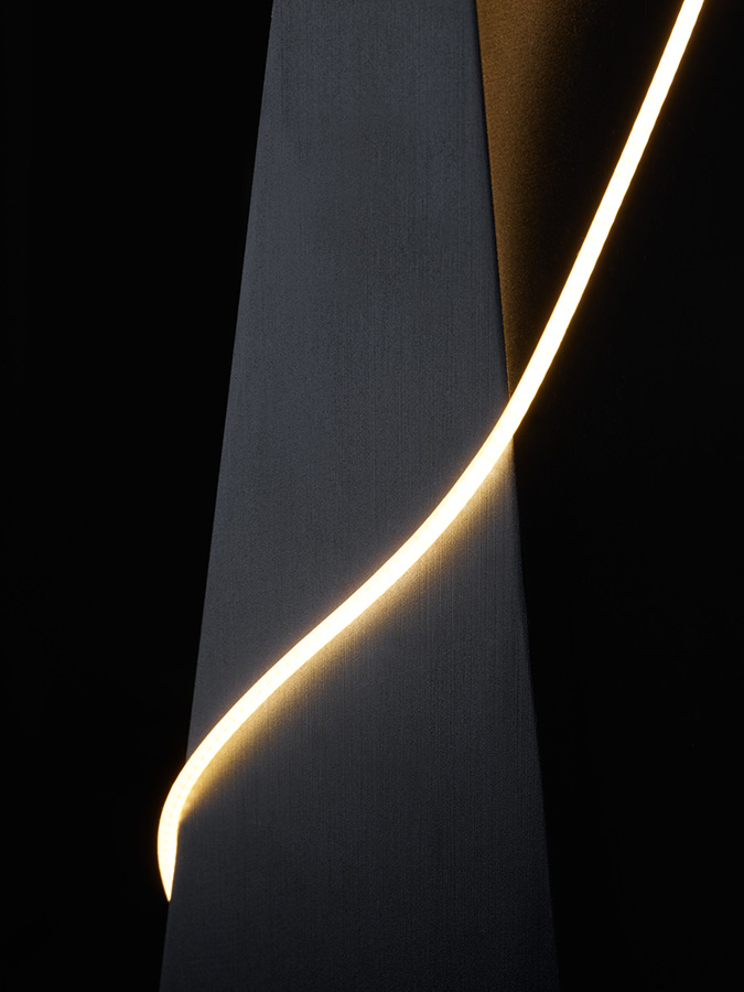 Relvaokellermann - Tangent — Tangent Lamp by Relvaokellermann, RELVAOKELLERMANN, photograph 13 by Gerhardt Kellermann