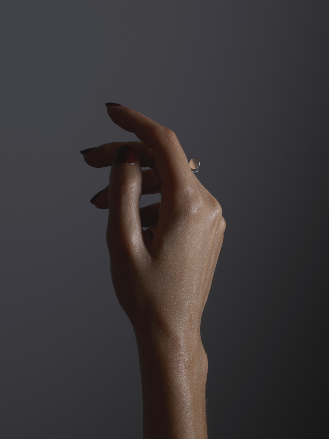 Relvaokellermann - Rk Edition #2 — Limited editon of mickey silver ring by Relvaokellermann, RELVAOKELLERMANN, photograph 15 by Gerhardt Kellermann
