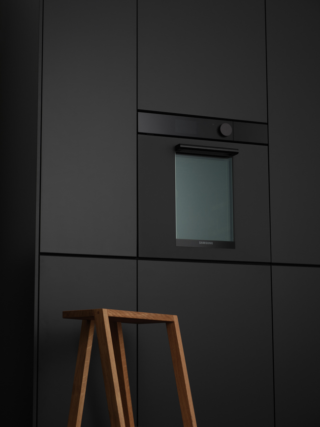 Samsung X Relvaokellermann, SAMSUNG X RELVAOKELLERMANN, photograph 1 by Gerhardt Kellermann