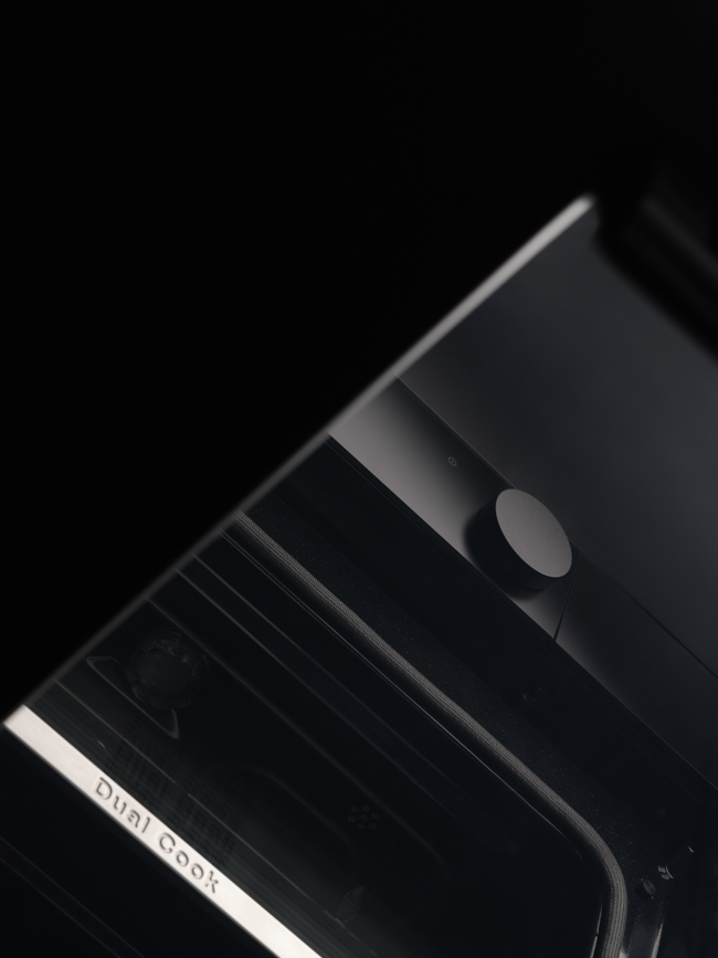 Samsung X Relvaokellermann, SAMSUNG X RELVAOKELLERMANN, photograph 12 by Gerhardt Kellermann