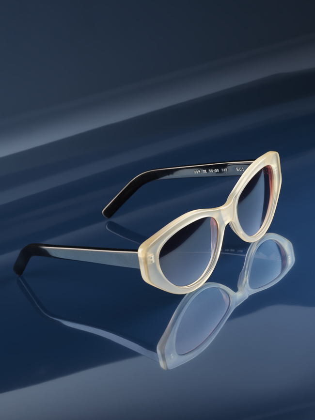 Seymoure - Model S1 — Sunglasses S1 by Relvaokellermann for Seymoure, 2017, SEYMOURE, photograph 3 by Gerhardt Kellermann