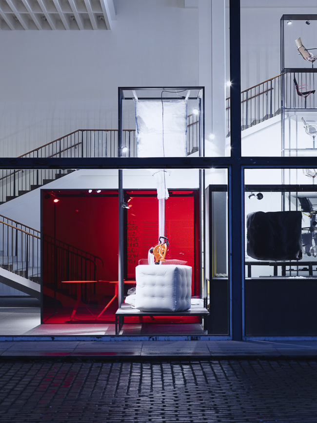 Stefan Diez - Full House, STEFAN DIEZ, photograph 3 by Gerhardt Kellermann
