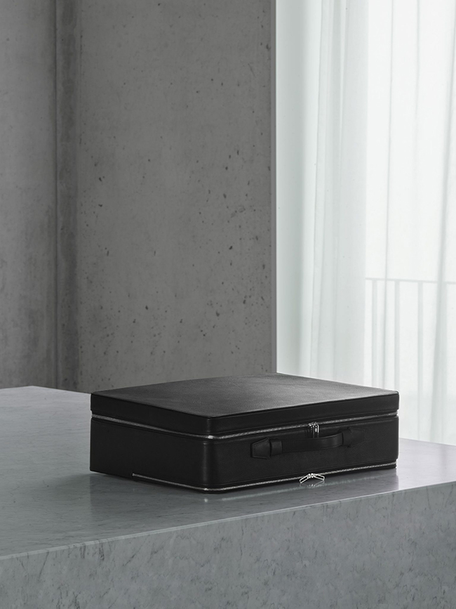 Tsatsas - Chipperfield — Suit-Case, a collaboration between architect Sir David Chipperfield and Tsatsas, TSATSAS, photograph 6 by Gerhardt Kellermann