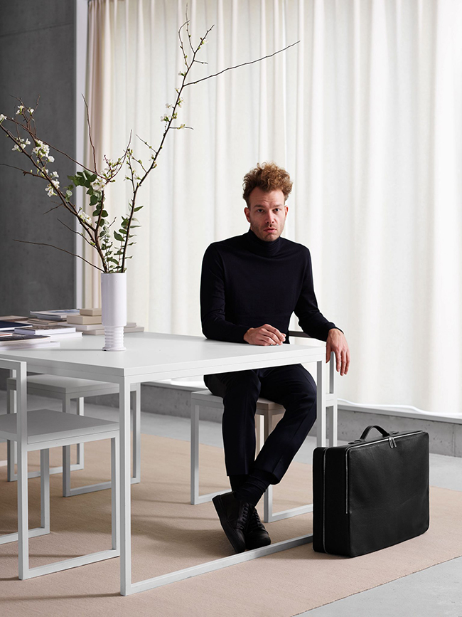 Tsatsas - Chipperfield — Suit-Case, a collaboration between architect Sir David Chipperfield and Tsatsas, TSATSAS, photograph 10 by Gerhardt Kellermann