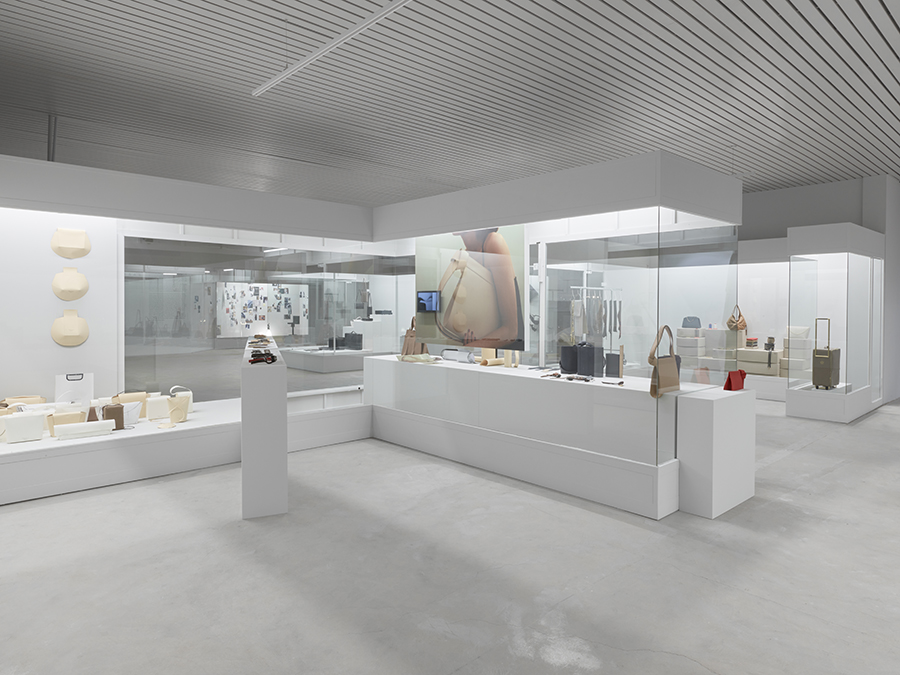 Tsatsas - Past, Present, Future, TSATSAS, photograph 22 by Gerhardt Kellermann
