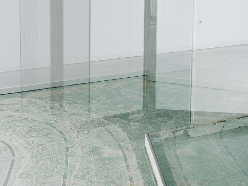 Tsatsas - Issue 05, TSATSAS, photograph 1 by Gerhardt Kellermann