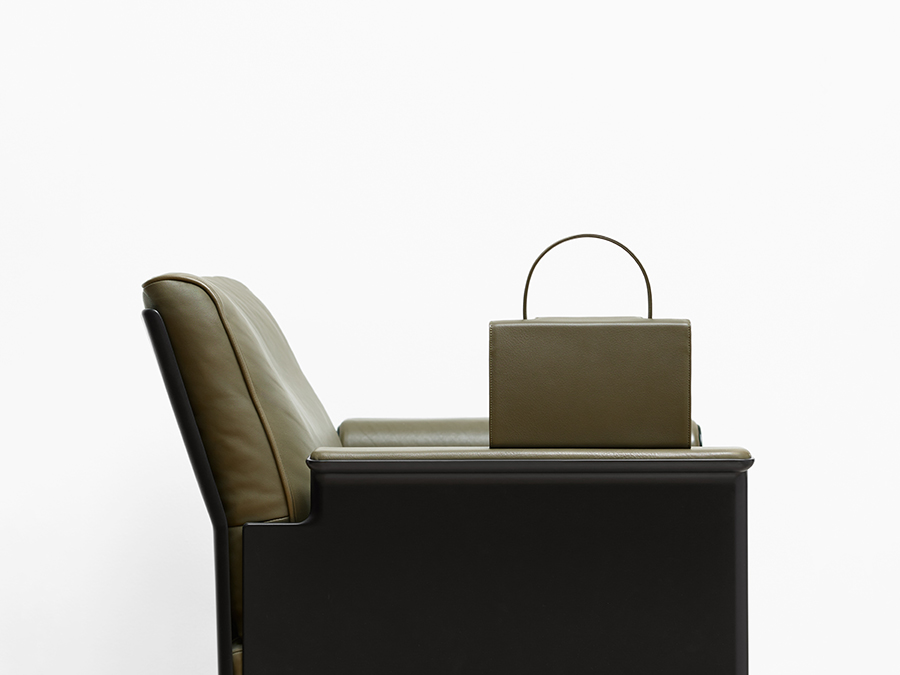 Tsatsas - 931 — Tsatsas 931 designed by Dieter Rams, TSATSAS, photograph 6 by Gerhardt Kellermann