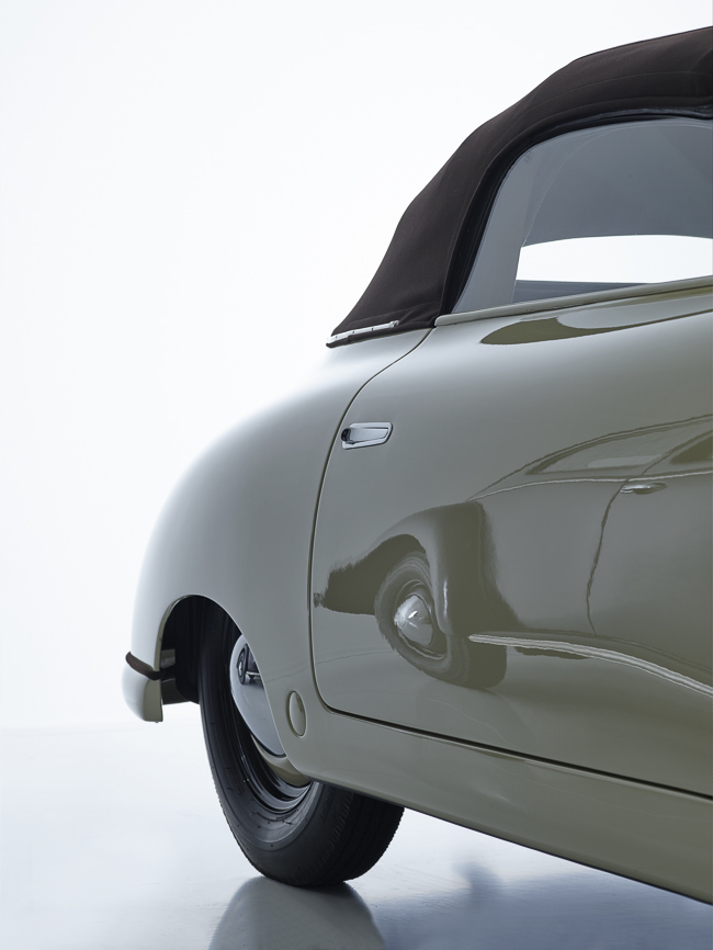 Volkswagen - Driven By German Design, VOLKSWAGEN, photograph 14 by Gerhardt Kellermann