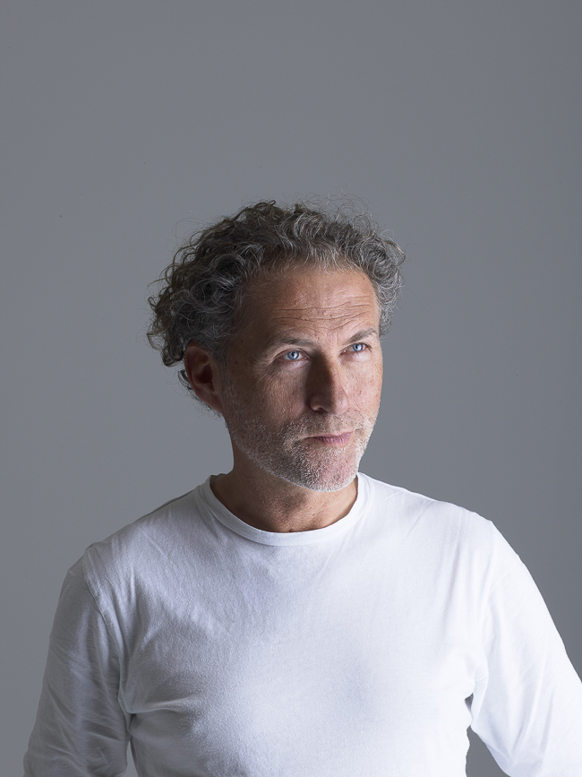 Werner Aisslinger - Dedon — CIRQL Collection, WERNER AISSLINGER, photograph 1 by Gerhardt Kellermann