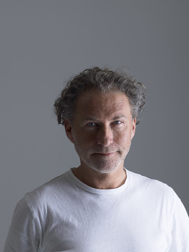 Werner Aisslinger - Dedon — CIRQL Collection, WERNER AISSLINGER, photograph 2 by Gerhardt Kellermann