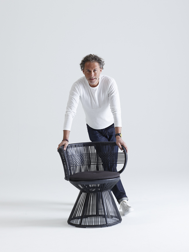 Werner Aisslinger - Dedon — CIRQL Collection, WERNER AISSLINGER, photograph 4 by Gerhardt Kellermann
