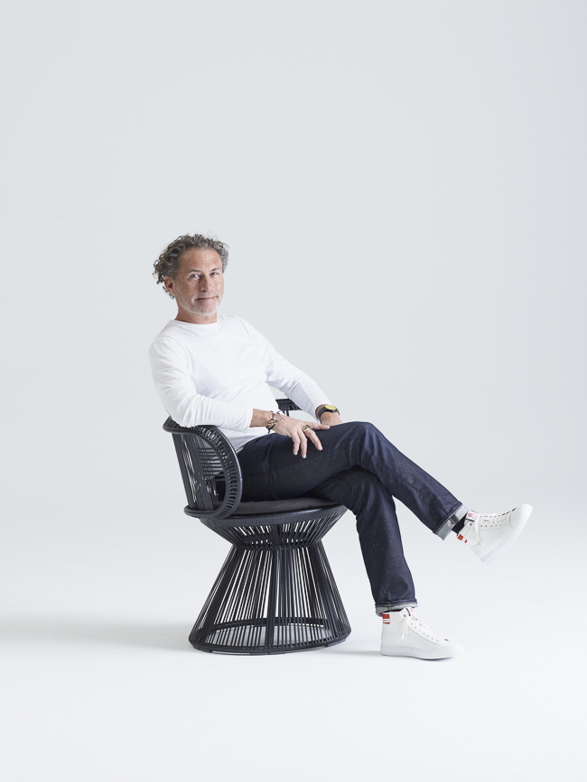 Werner Aisslinger - Dedon — CIRQL Collection, WERNER AISSLINGER, photograph 6 by Gerhardt Kellermann